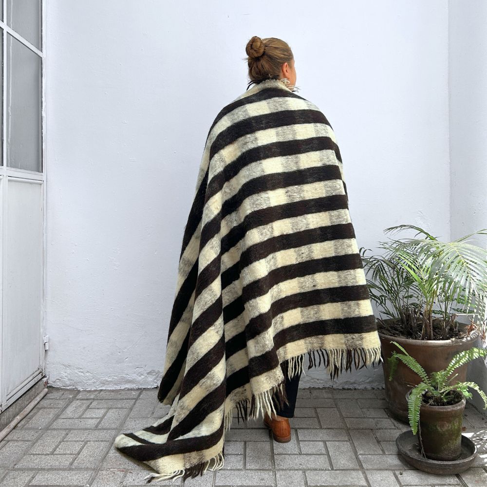 Momostenango Wool Blanket: Brown Stripes