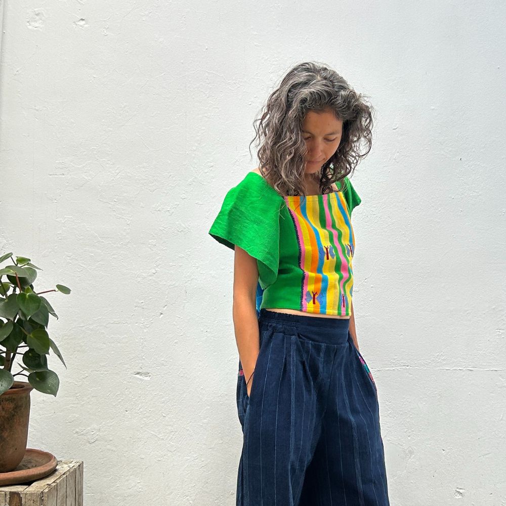 Mariposa Top: Pear