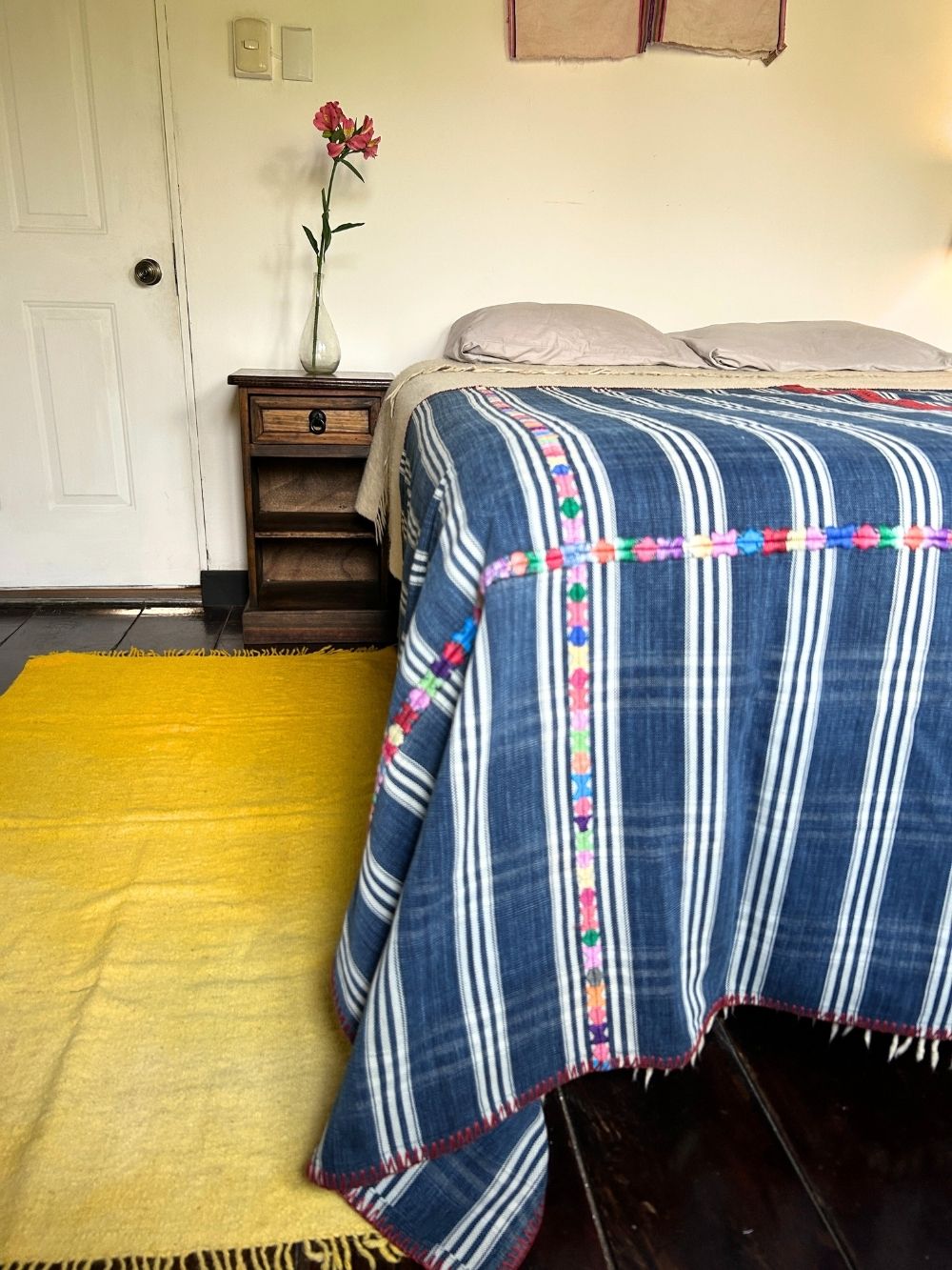 All-Purpose Corte Throw 13