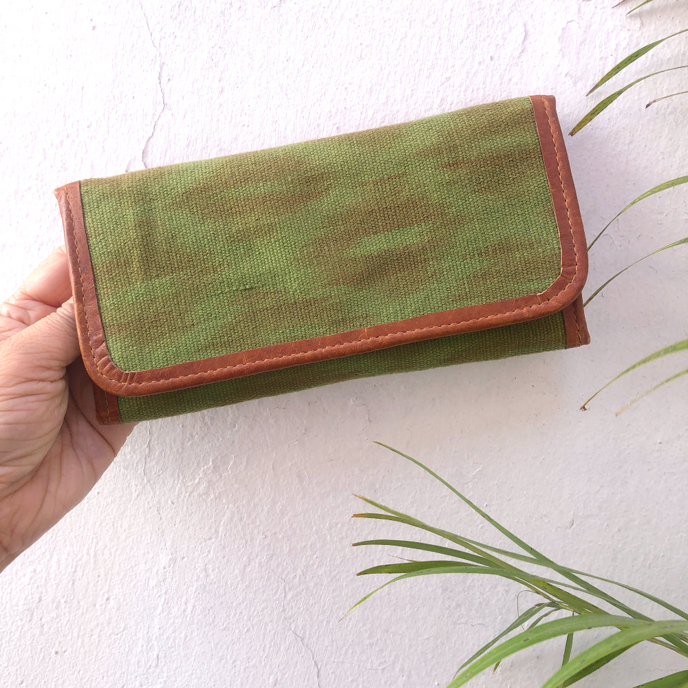 Wallet 8: Forest