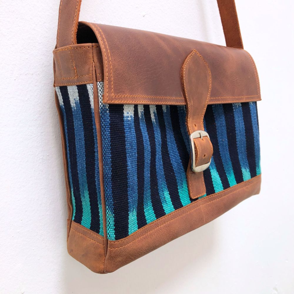 Mini Messenger: Indigo Dreams
