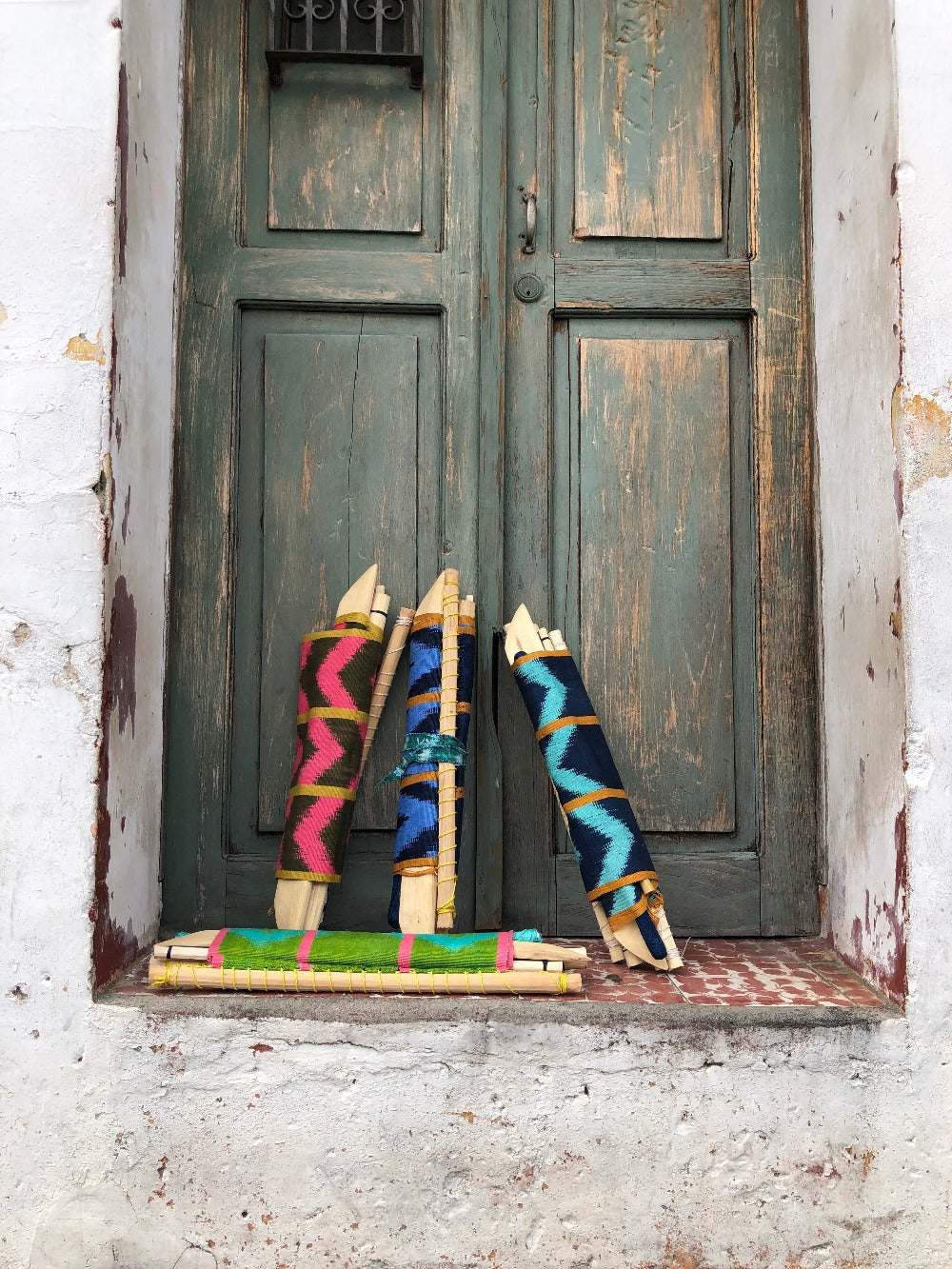 Naturally-dyed Decor Loom: Cochineal & Cochineal