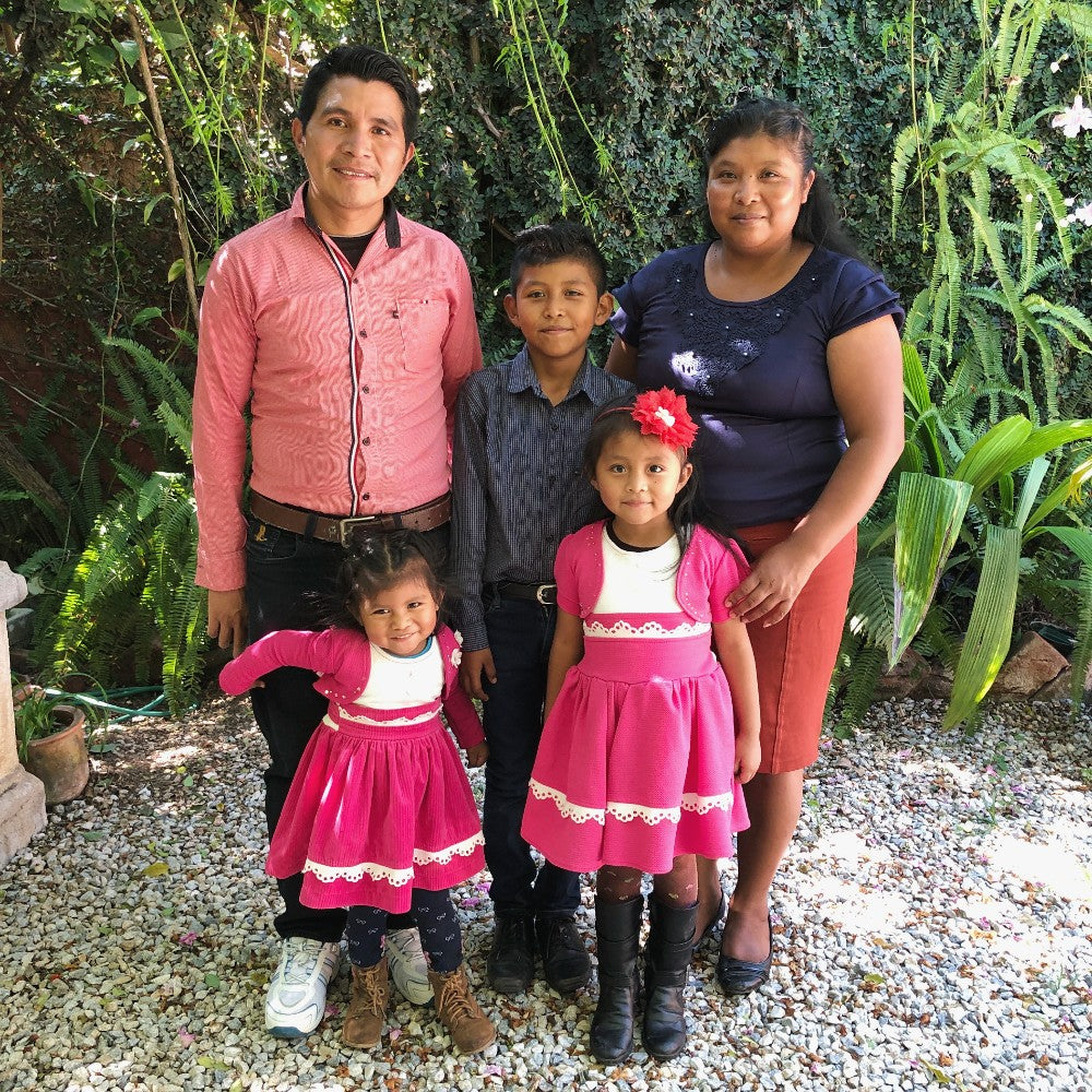 Isaac and Amalia, Alotenango