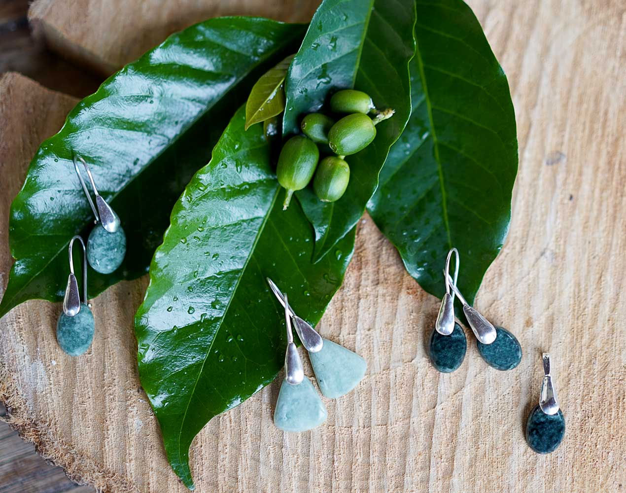 Oval Jade Earrings and Necklace Set - Medium Green