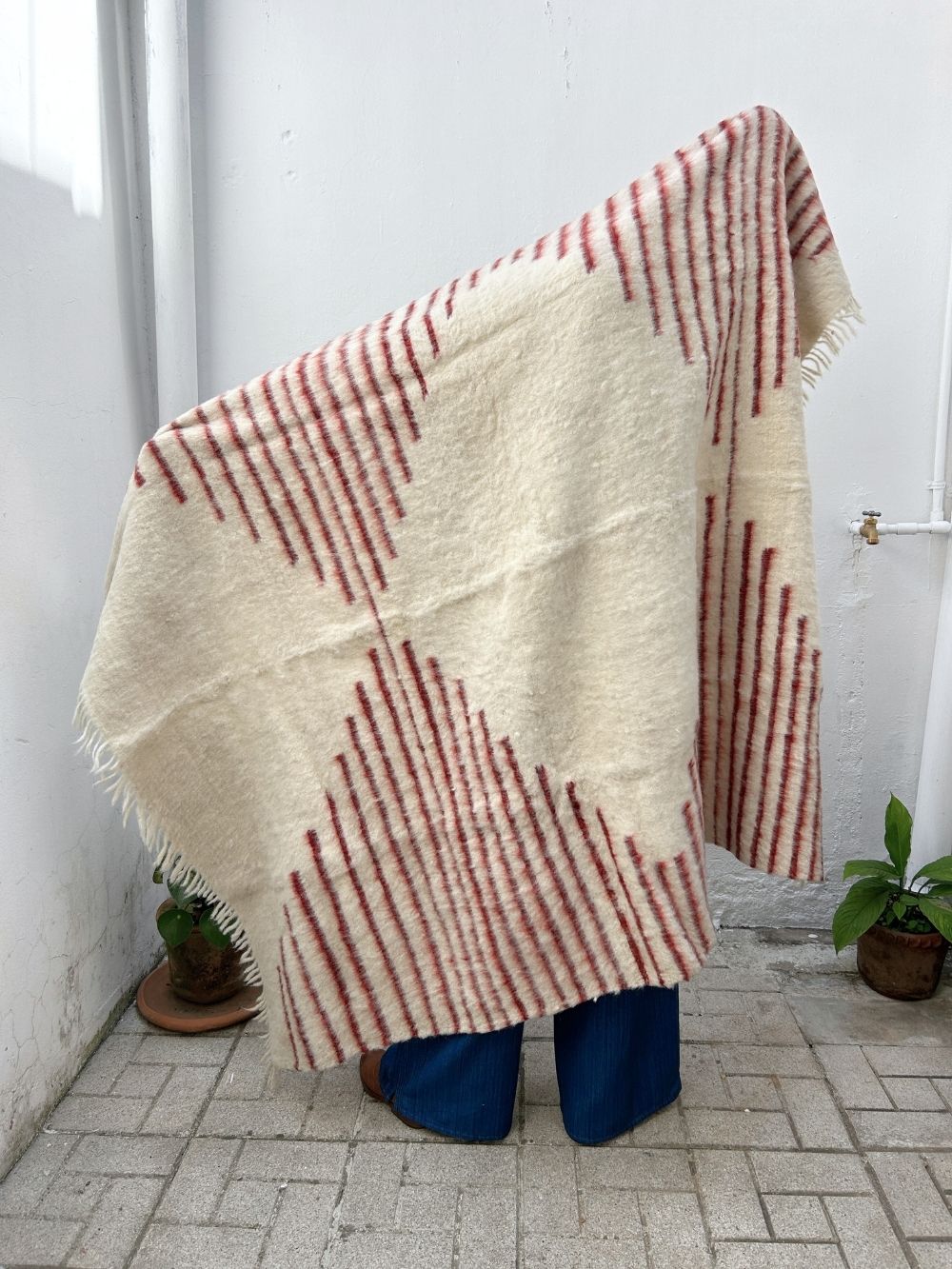 Momostenango Wool Blanket: Magenta Stipes