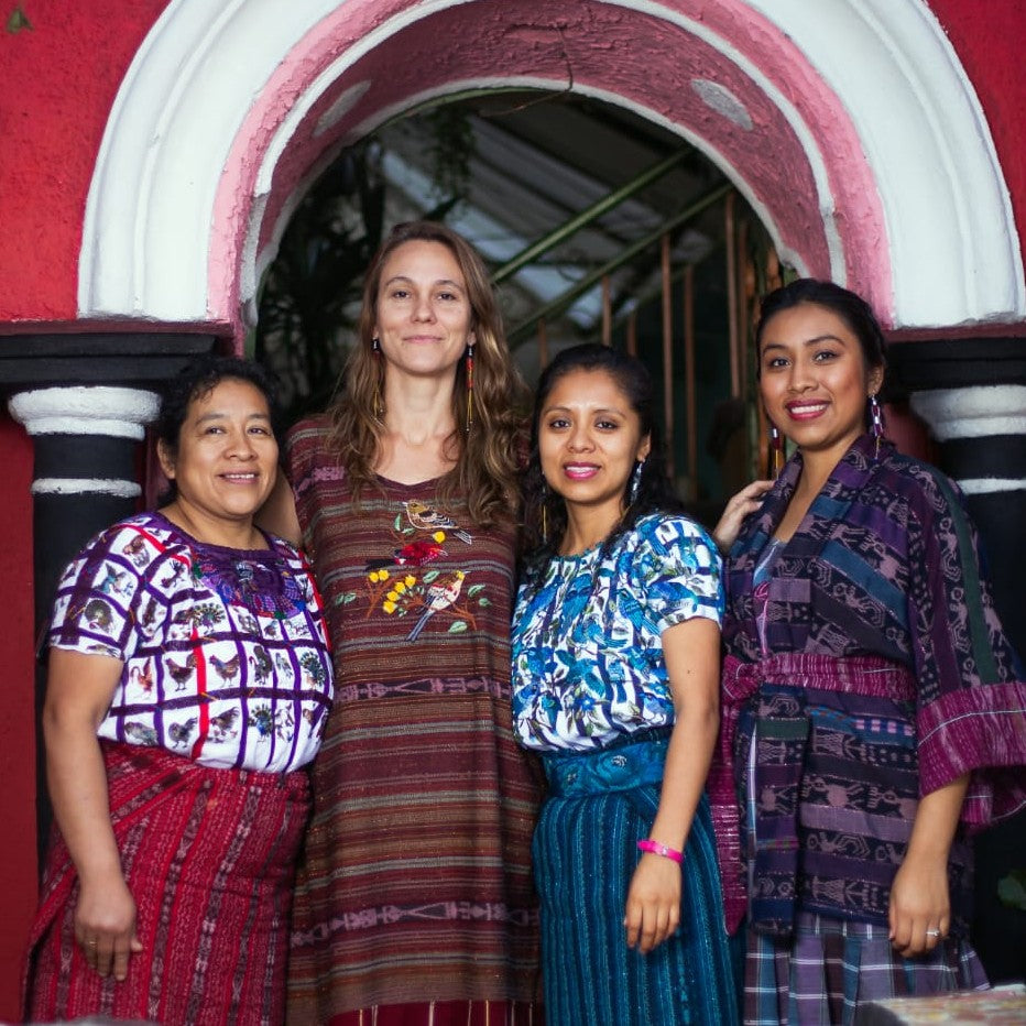 Mujeres de Maíz, Santiago Atitlán