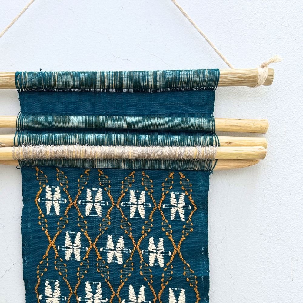 Mini Picbil Loom: Naturally-dyed Indigo & white - pericon