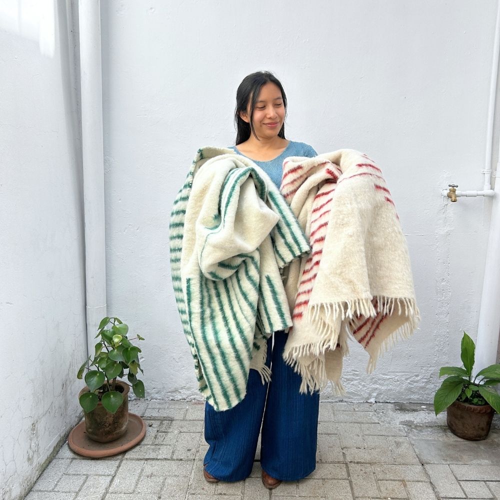 Momostenango Wool Blanket: Verde Stripes