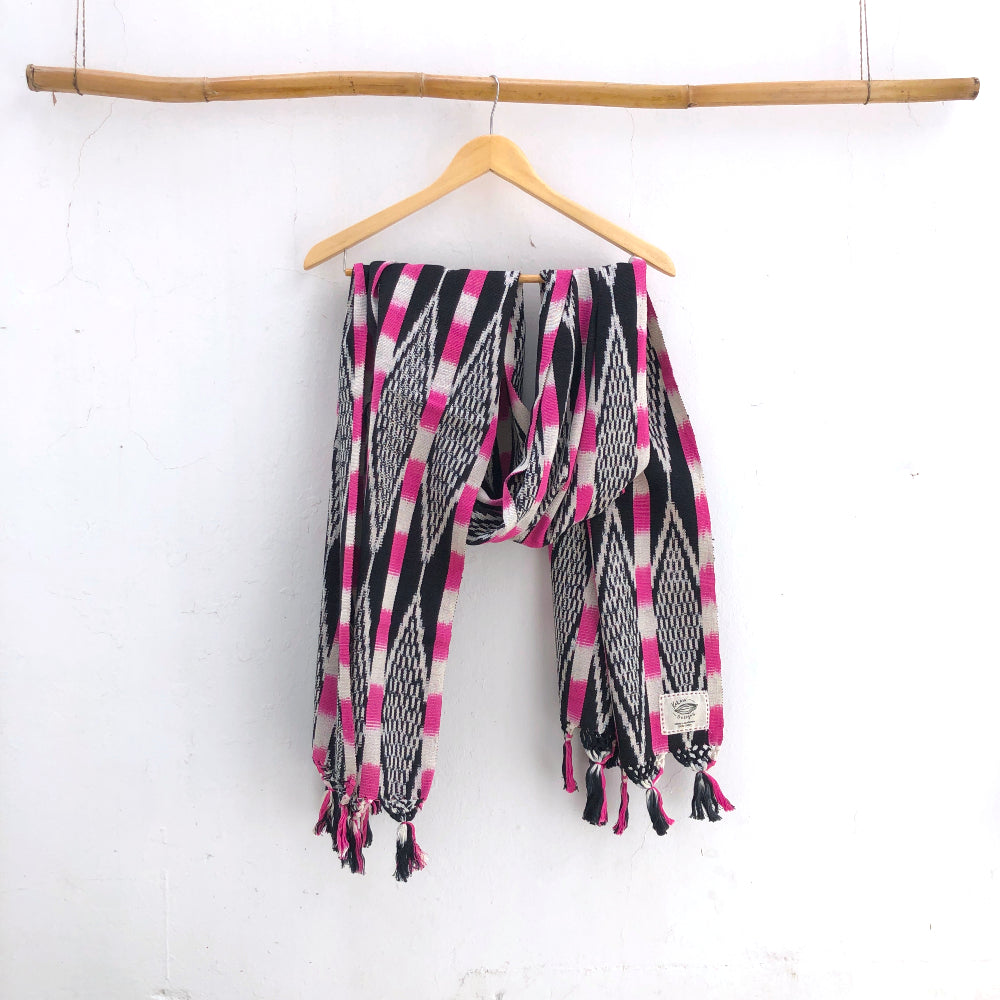 Rebozo del Lago: Charcoal