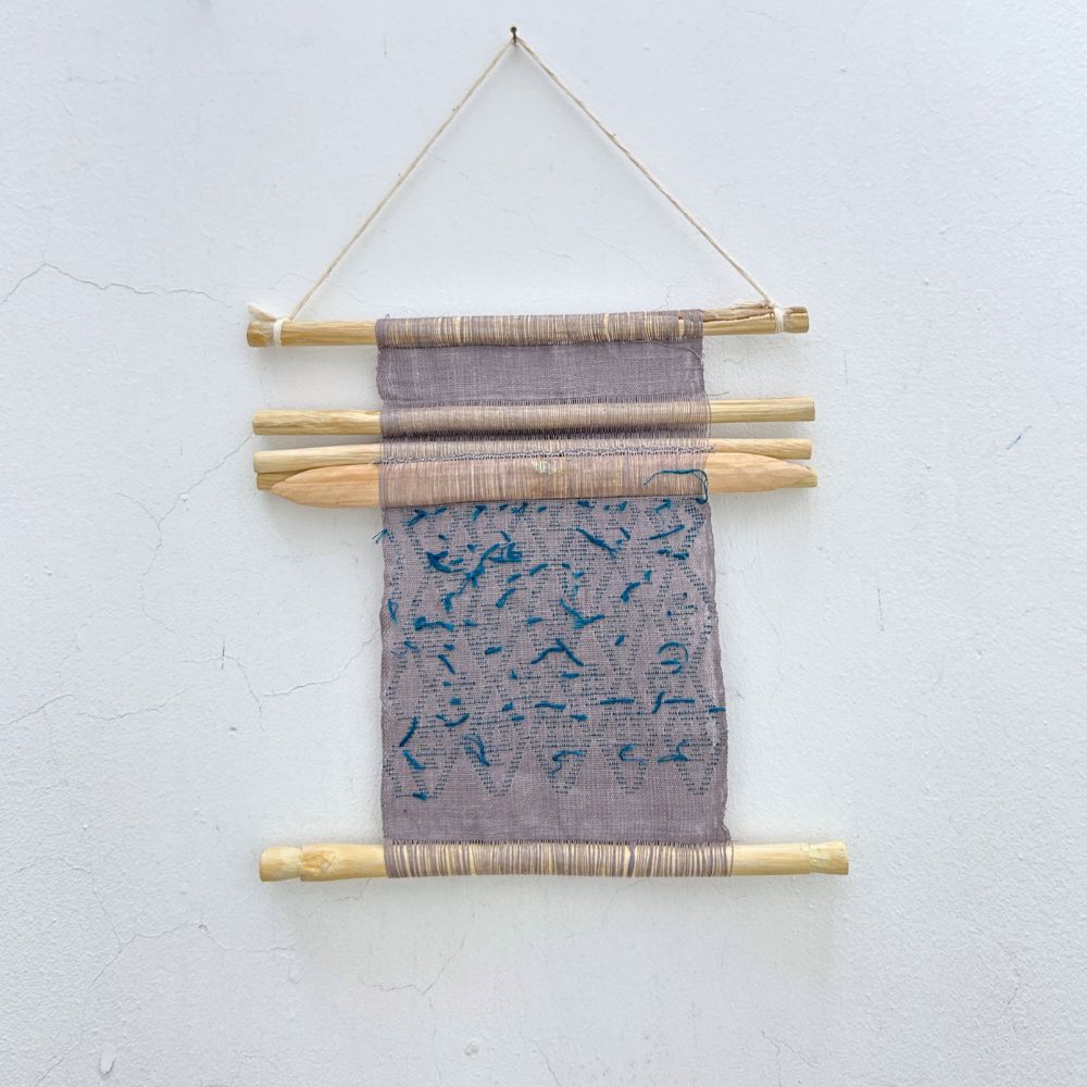 Mini Picbil Loom: Naturally-dyed Grey & Indigo