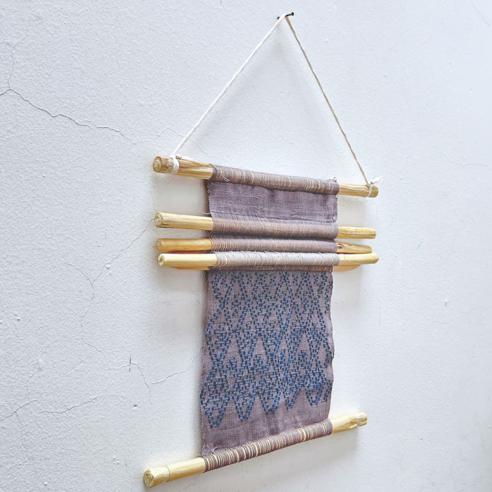 Mini Picbil Loom: Naturally-dyed Grey & Indigo