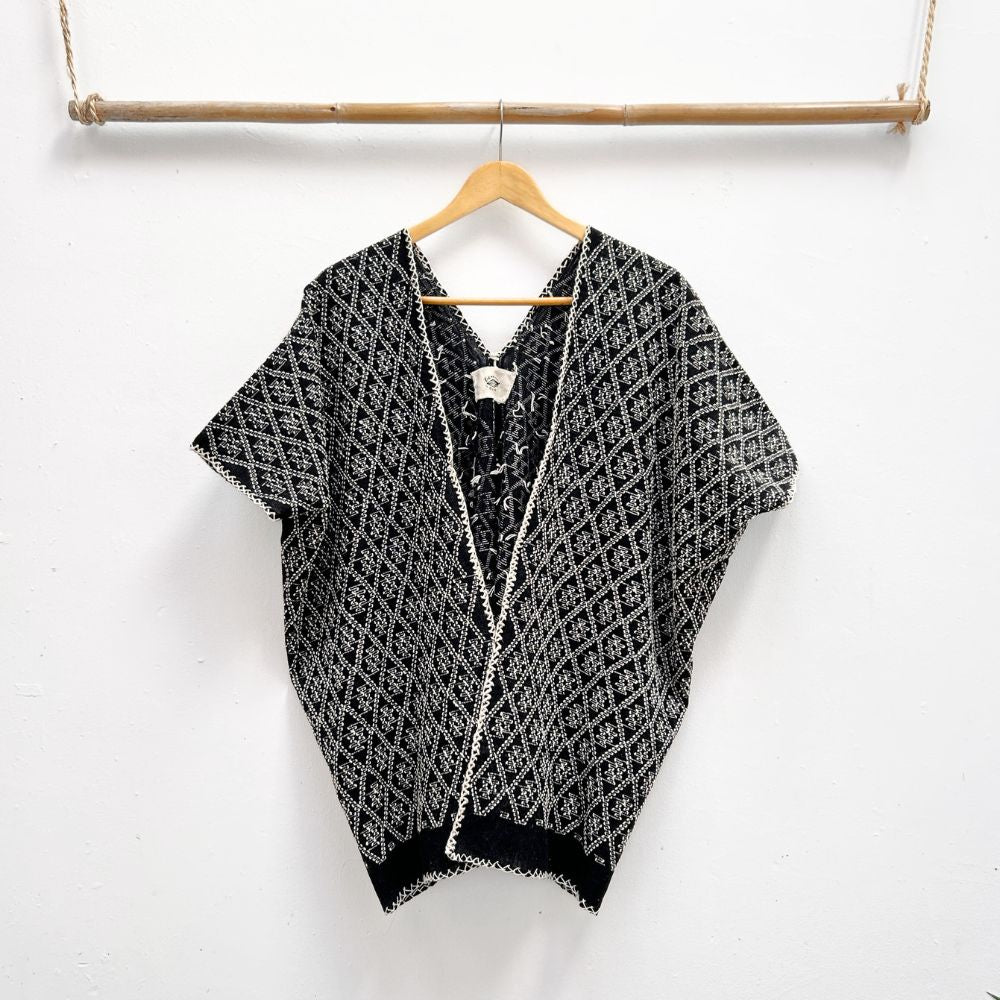 Picbil Handspun Cloud Cardigan: Black & White (M/L)