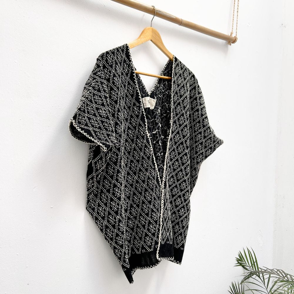 Picbil Handspun Cloud Cardigan: Black & White (M/L)