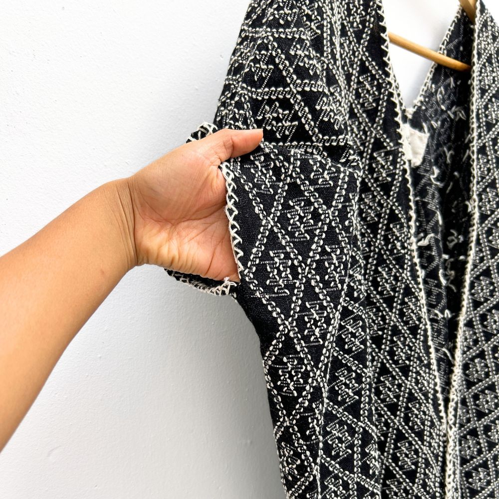 Picbil Handspun Cloud Cardigan: Black & White (M/L)