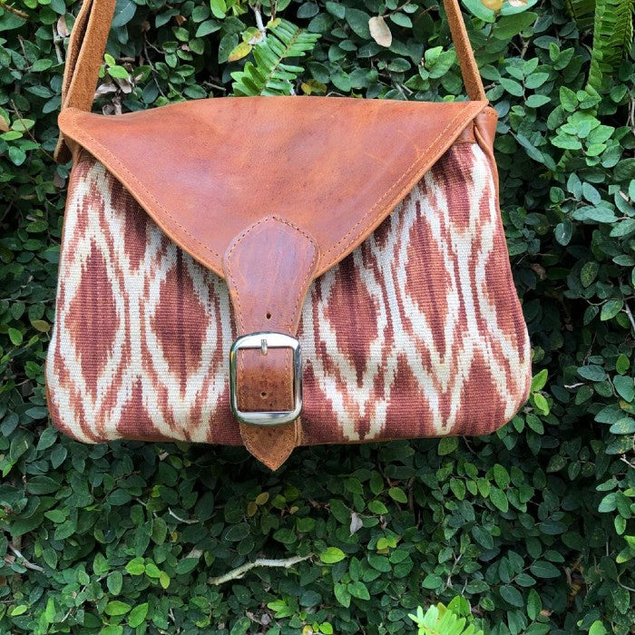 Crossbody in Palo de la Vida