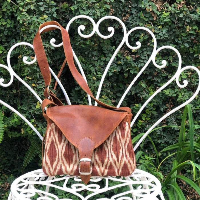 Crossbody in Palo de la Vida