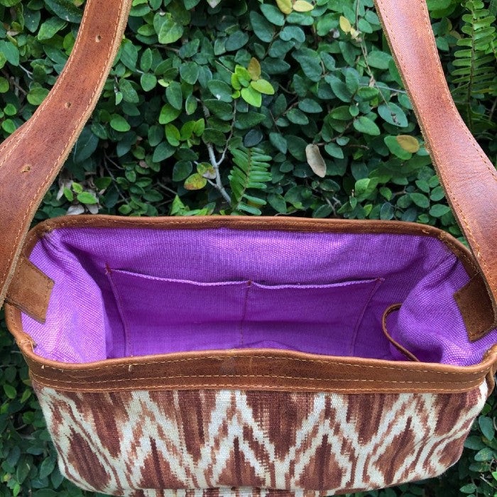 Crossbody in Palo de la Vida