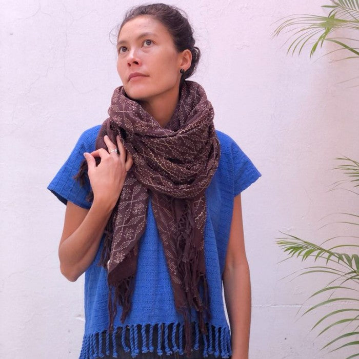 Picbil Shawl in Coconut and Coffee