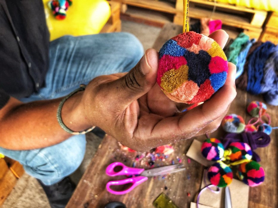 Small group Chajul-style Pompoms with Chato / TBD
