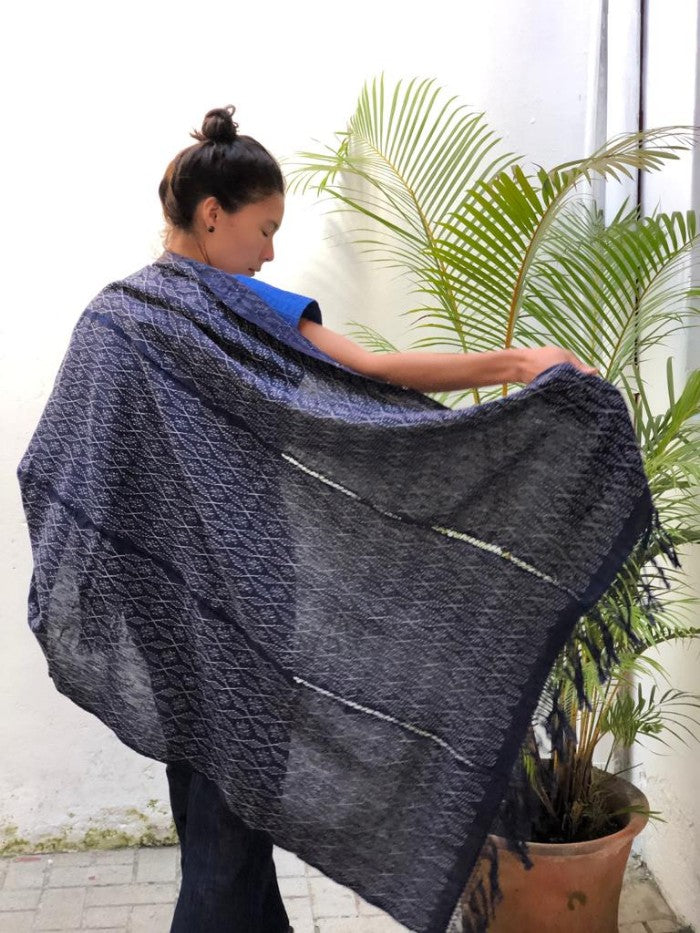 Picbil Shawl in Coconut and Coffee
