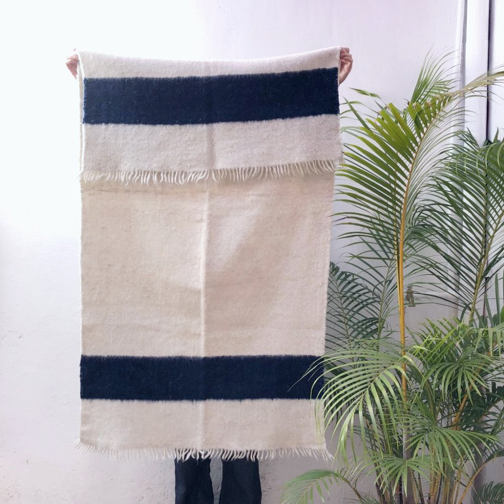 Cozy Wool Wrap: Natural White and Blue