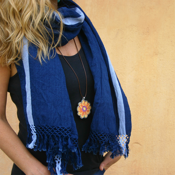 Naturally-dyed Footloom Scarf