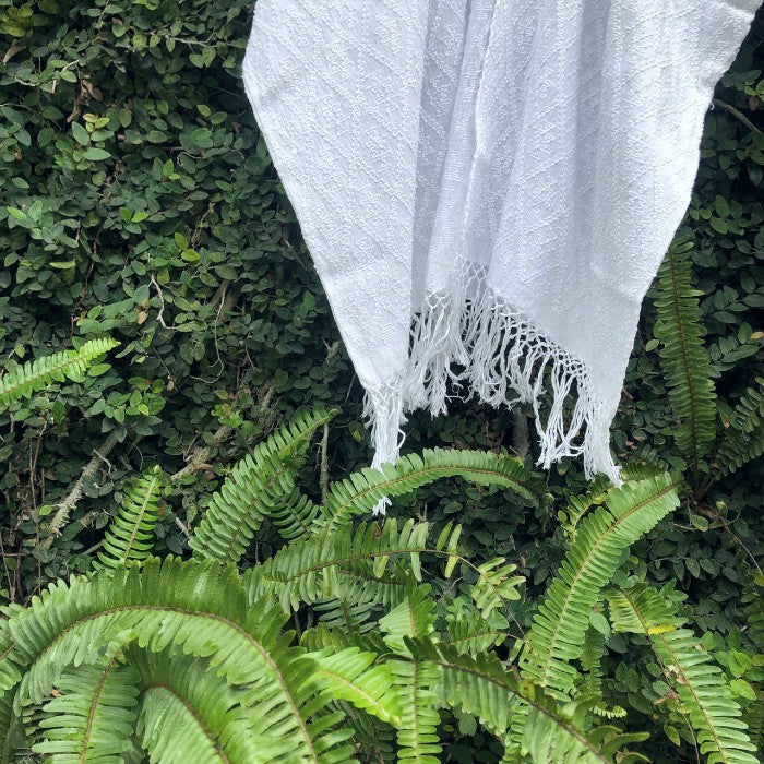 Summer Cardigan in Classic White (M)