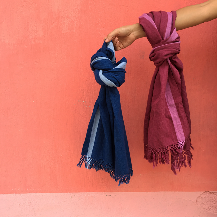 Naturally-dyed Footloom Scarf