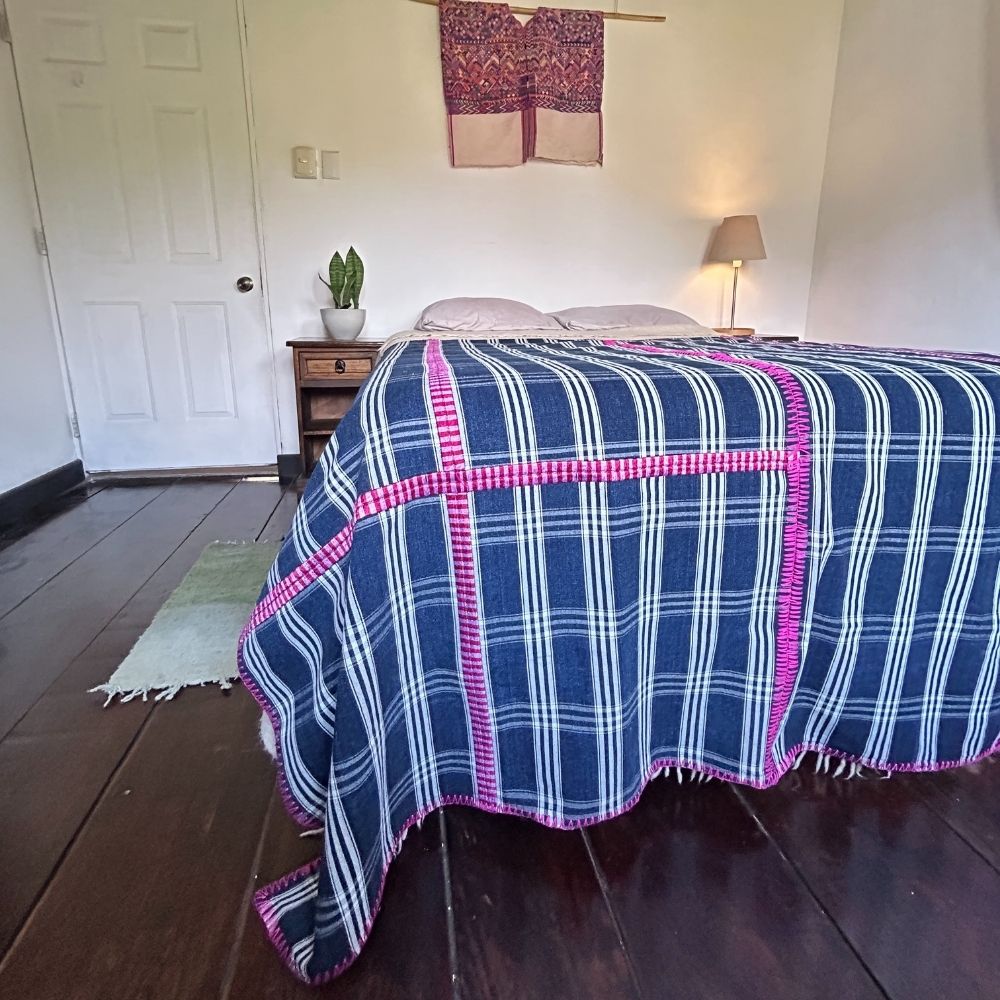 All-Purpose Corte Throw 14