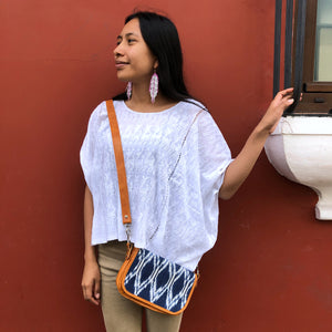 Model crossbody bag 