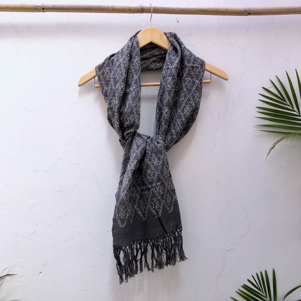 Picbil Cloud Scarf: Logwood and Coconut