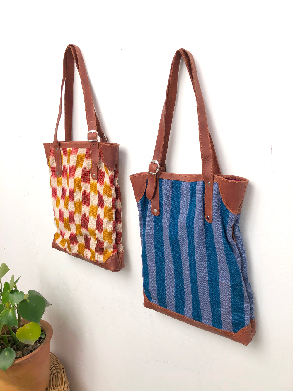 Slim Tote in Fuego Ikat