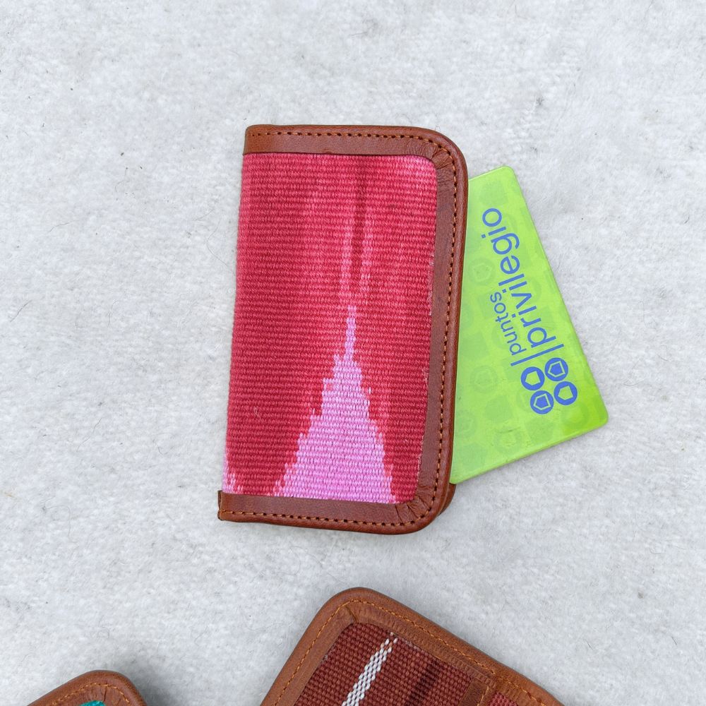 pink woven cardholder with pink interior 