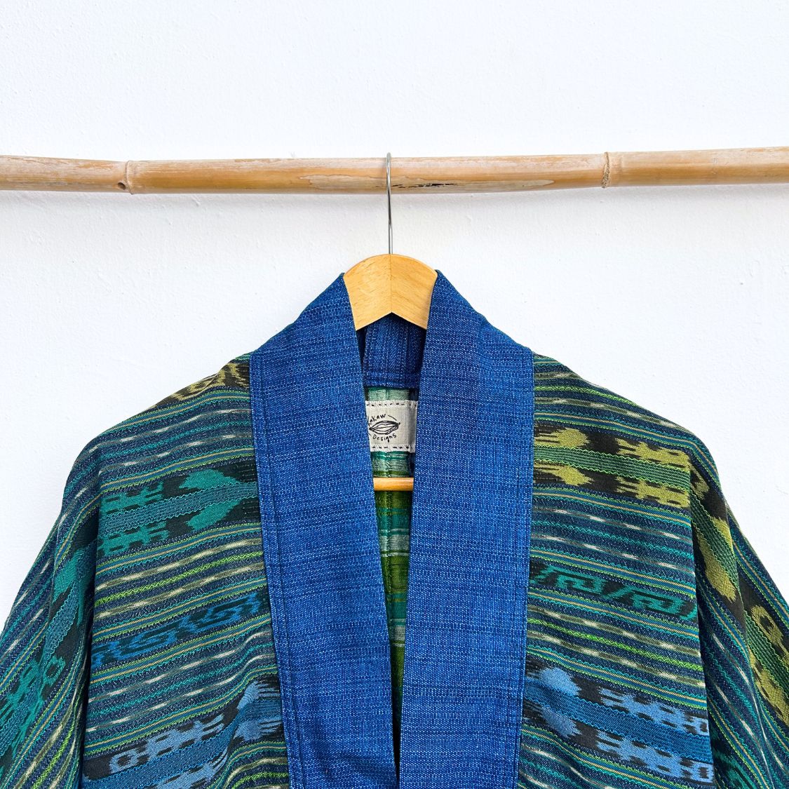 The Aiko Cropped Jacket: Corte 1 (S/M)