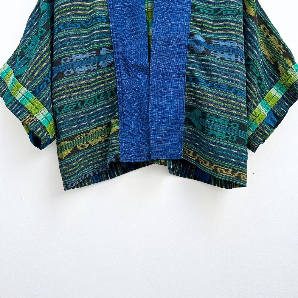 The Aiko Cropped Jacket: Corte 1 (S/M)
