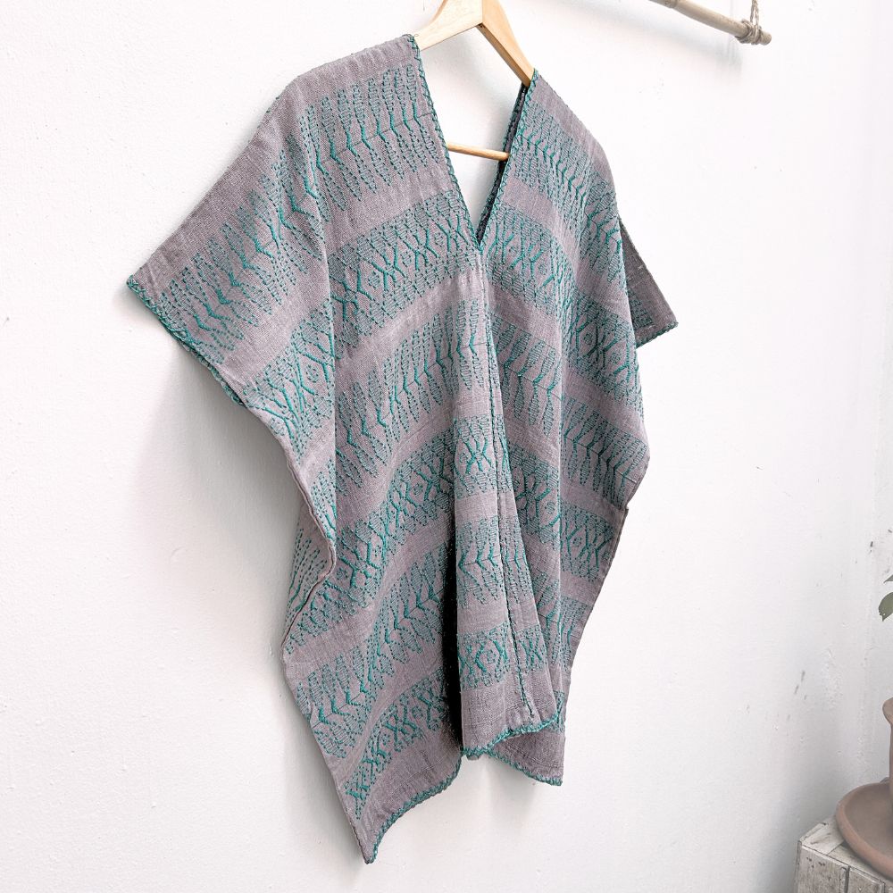 Picbil Cloud Blouse: Light Grey + Emerald (L)