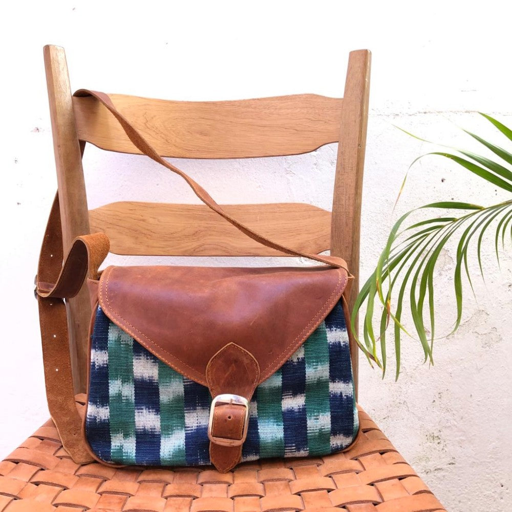 Crossbody in Agua Ikat