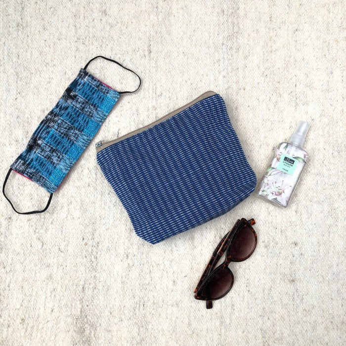Travel Pouch 10